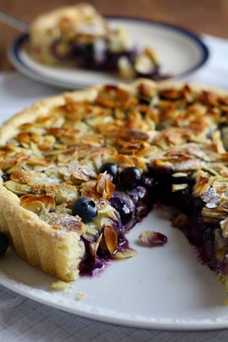 blueberry-and-almond-shortbread-tart