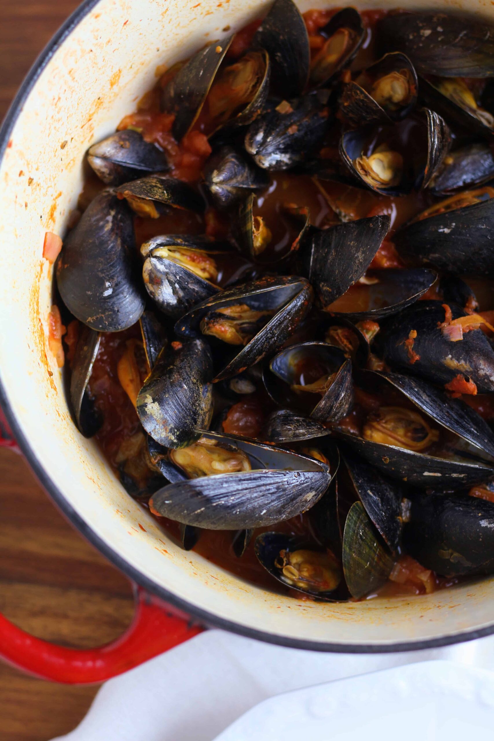 Spicy Tomato and Garlic Mussels