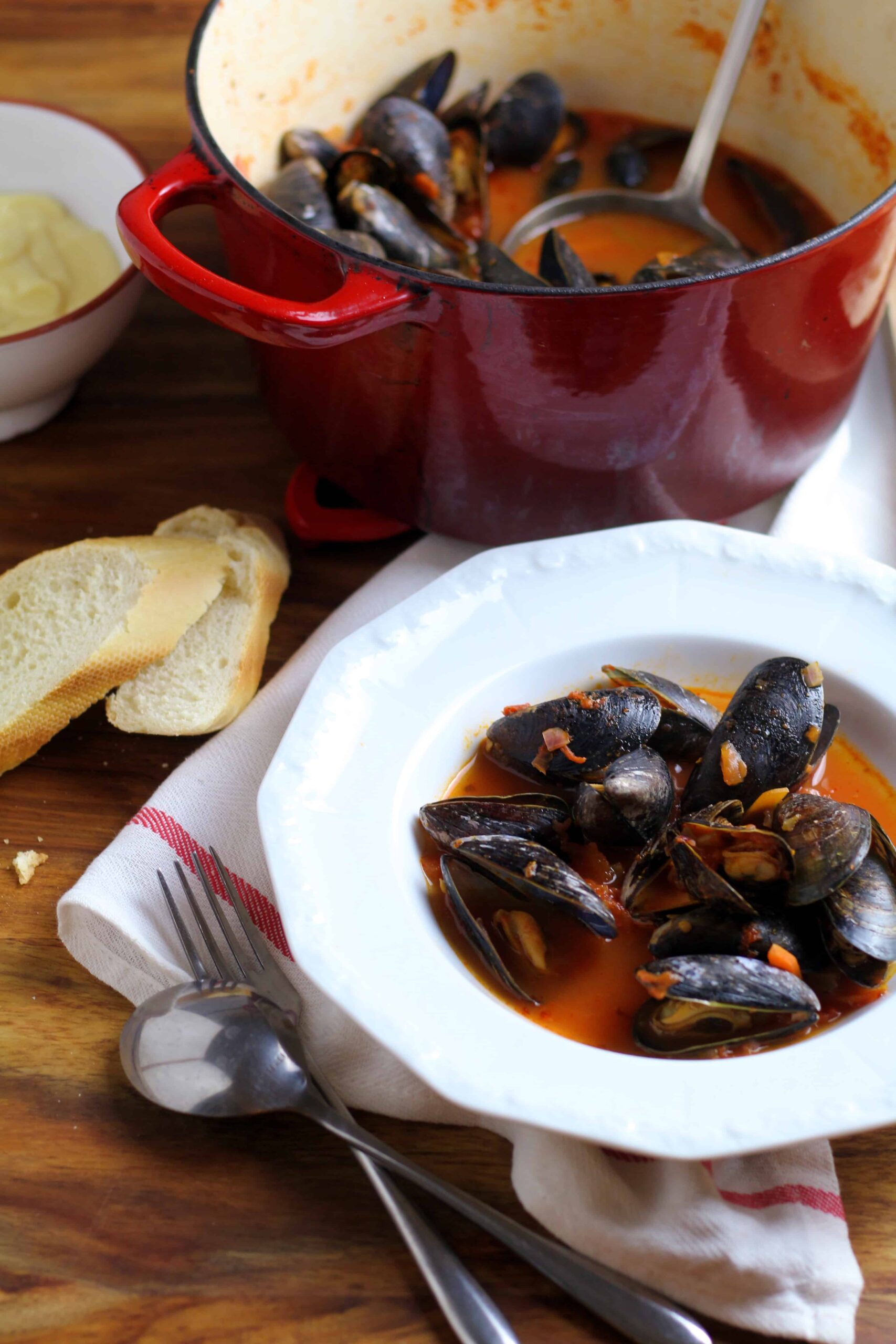 Spicy Tomato and Garlic Mussels