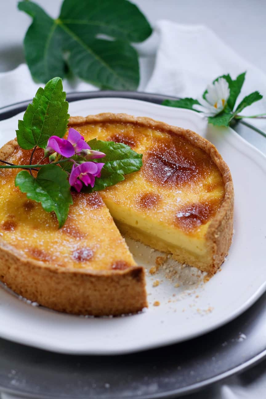 How To Make French Vanilla Custard Tart - Days of Jay