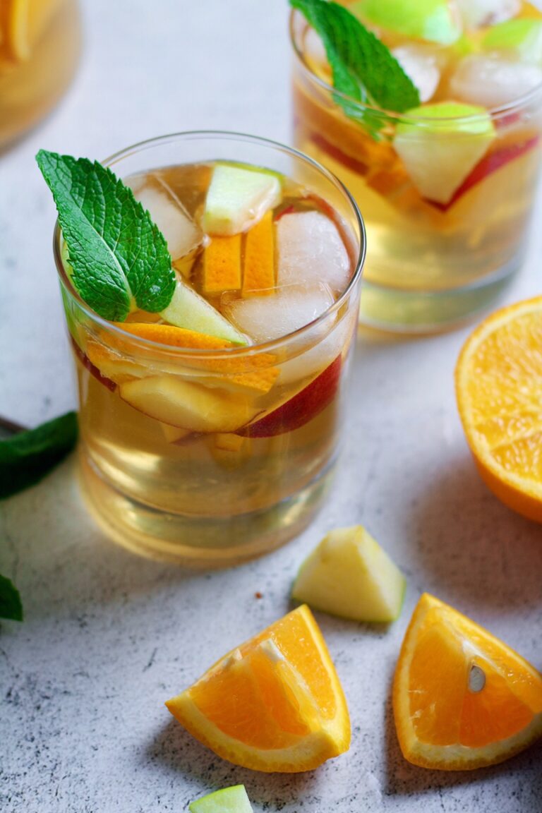 Fruity White Wine Sangria