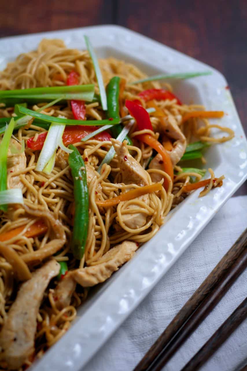 Easy Chicken Lo Mein (Copycat Recipe) - Days of Jay