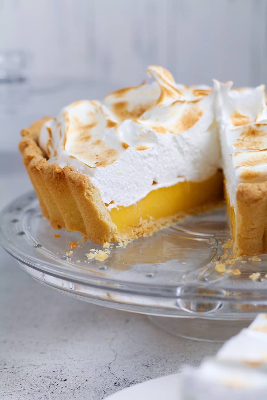 How to make the Perfect Lemon Meringue Pie - Days of Jay