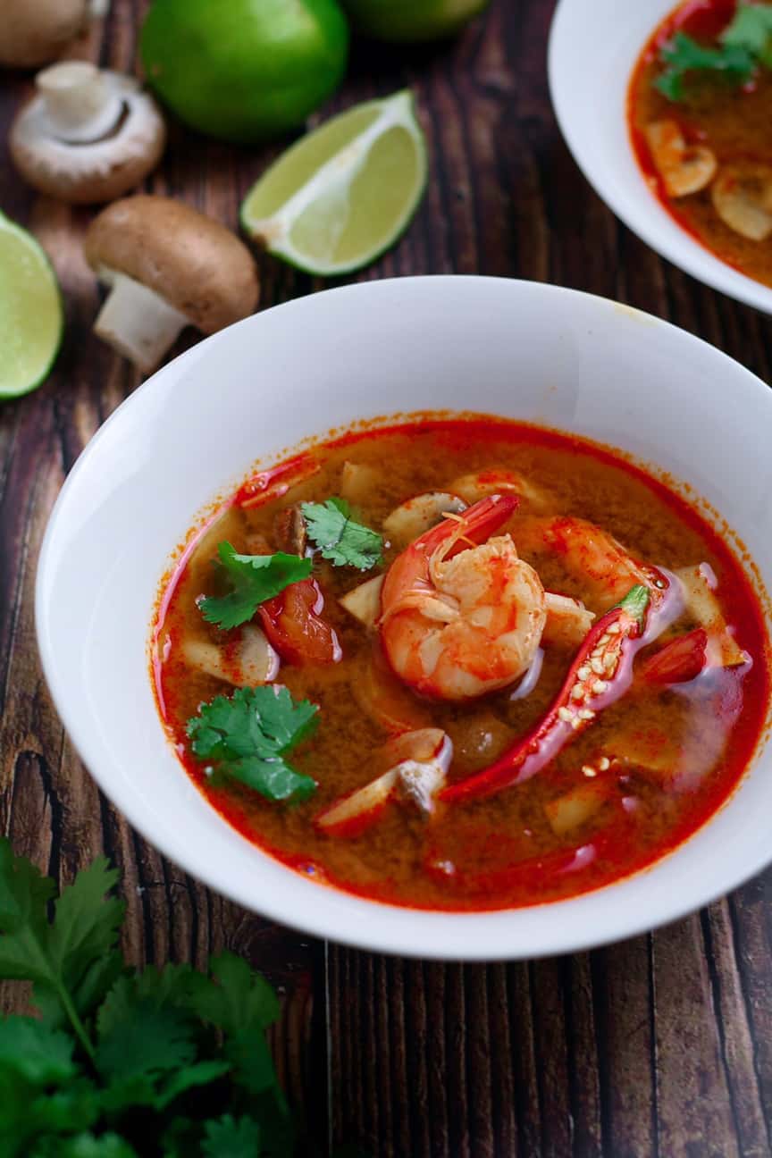 How to Make Thai Tom Yum Goong - Days of Jay