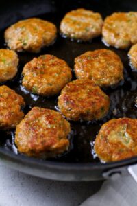 How to Make really good Quick Thai Fish Cakes - Days of Jay