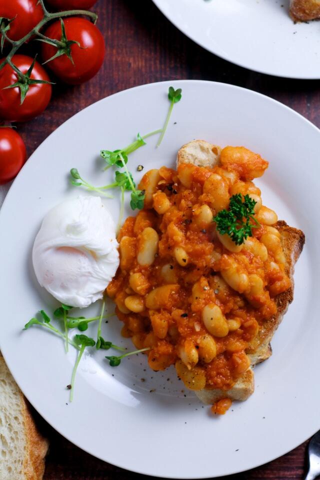 How to make delicious British Style Baked Beans Days of Jay