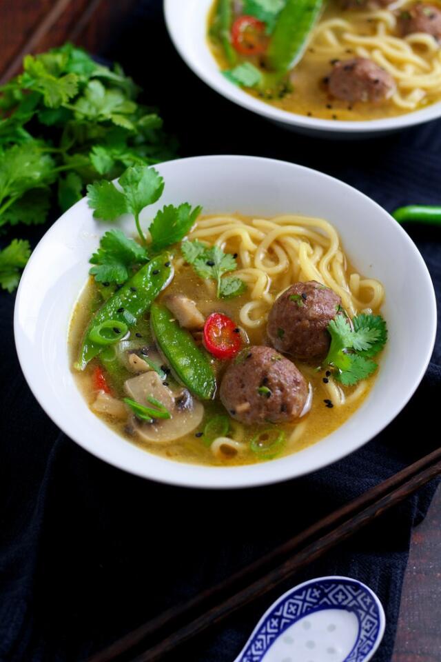 How to make Pork Meatball Soup - Days of Jay