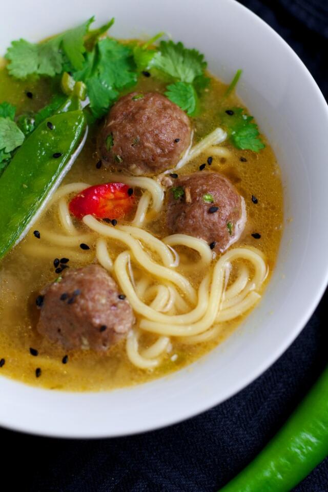 How to make Pork Meatball Soup - Days of Jay