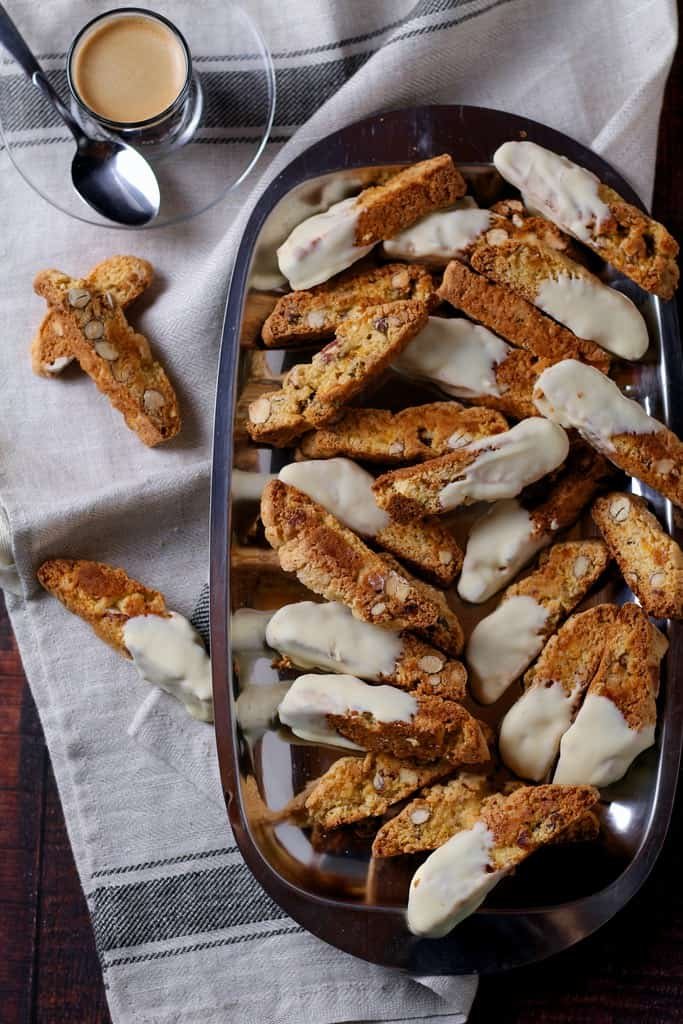 Often known in the English speaking world as ‘biscotti’, Cantucci are a deliciously crunchy Italian treat. My recipe for Almond and Apricot Cantucci is so easy and perfect for the festive season. Serve with a strong espresso or a glass of Italian vin santo.