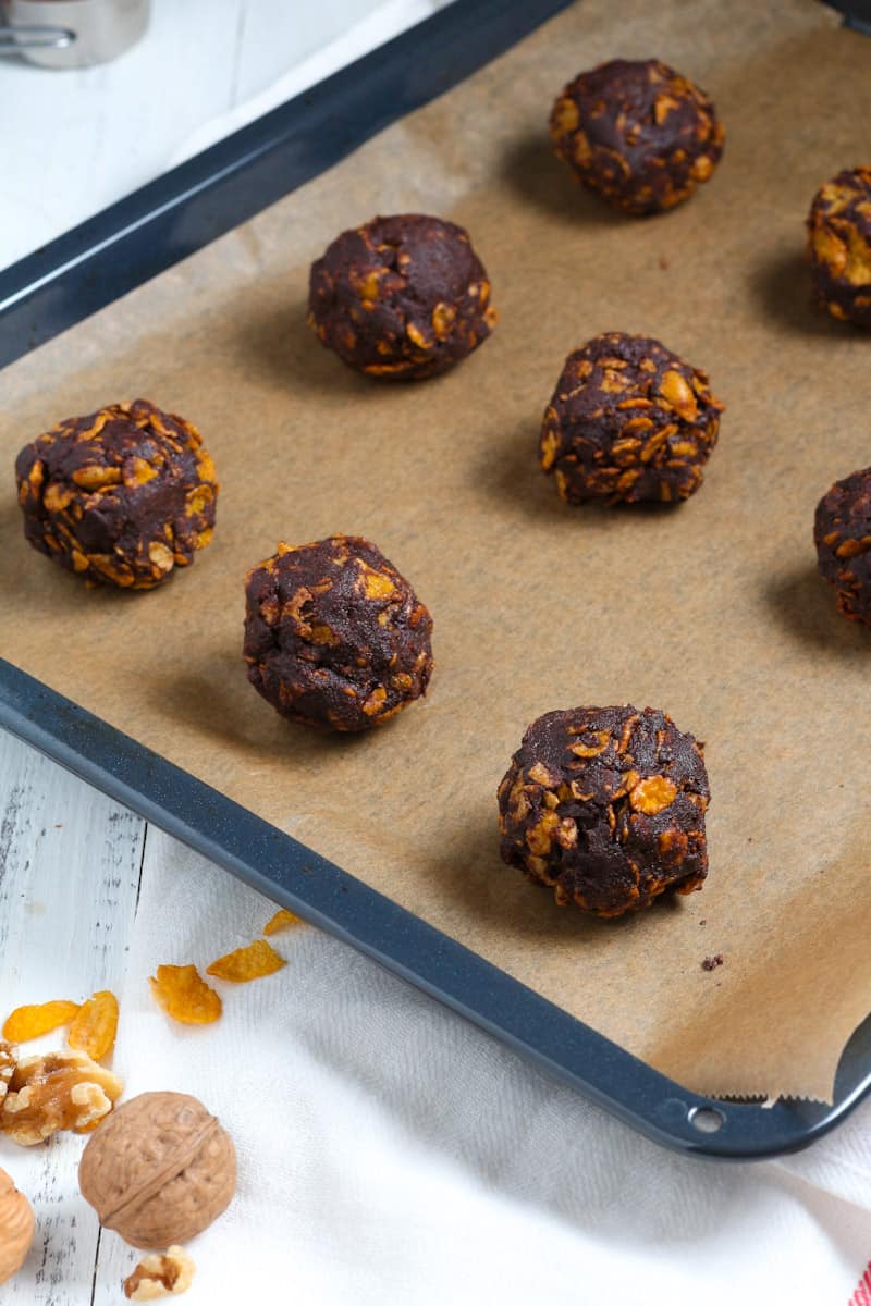 How to make New Zealand Afghan Biscuits Days of Jay