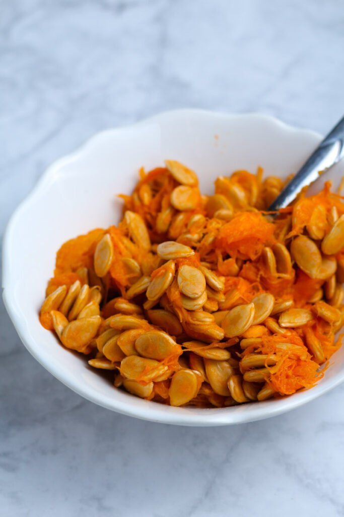 A bowl of pumplin seeds