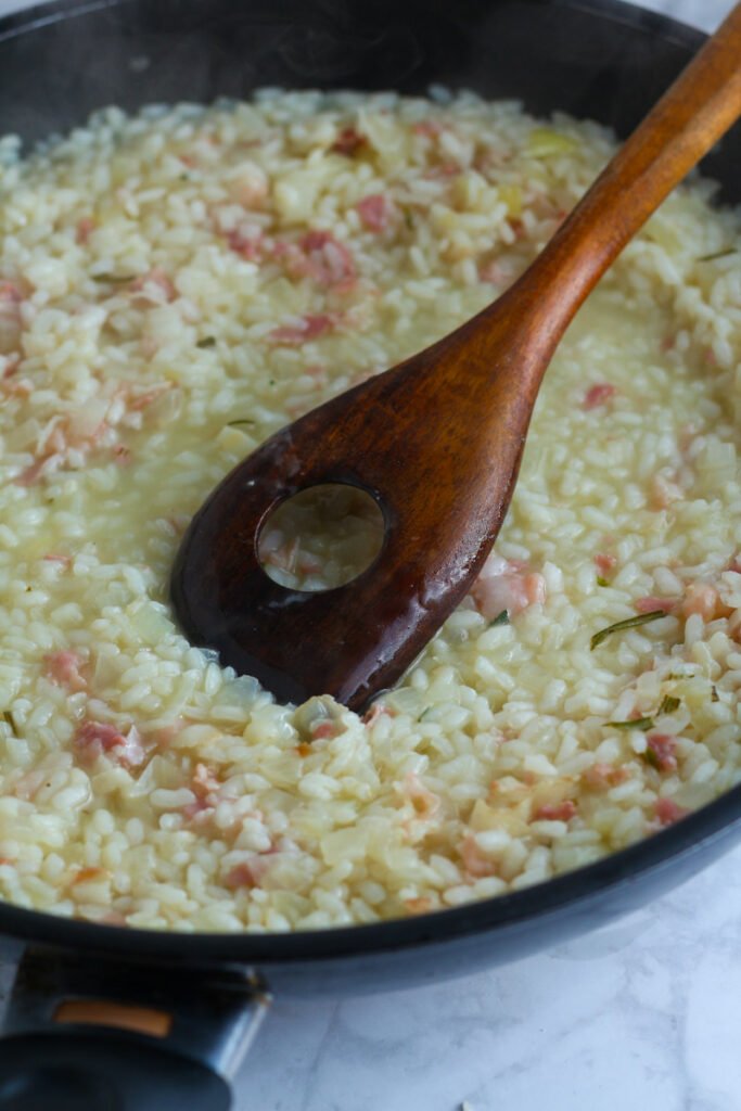 Speck and Artichoke Risotto in a pan