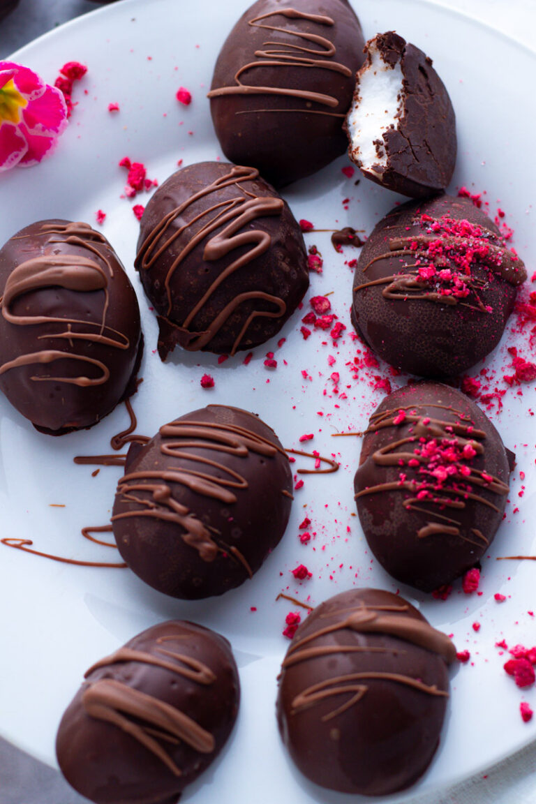 How to make fluffy Marshmallow Easter Eggs Days of Jay