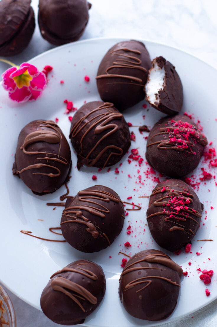 How to make fluffy Marshmallow Easter Eggs Days of Jay