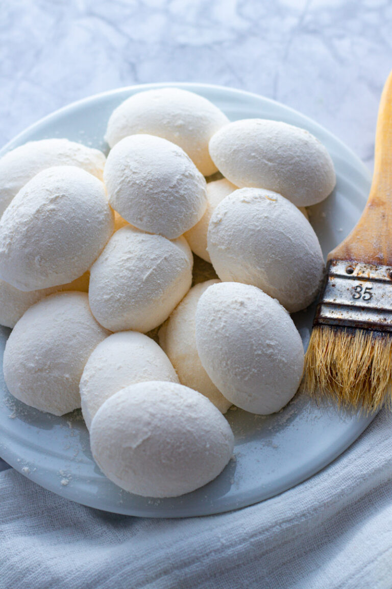 How to make fluffy Marshmallow Easter Eggs Days of Jay