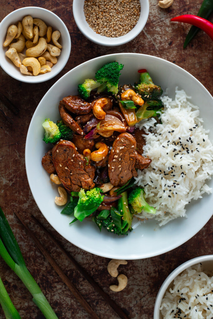 Easy Pork Stir Fry Recipe with cashews and broccoli seen from above.